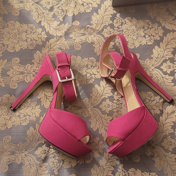 Fuchsia Platform Ankle Wrap Heels - Picture 9 of 10